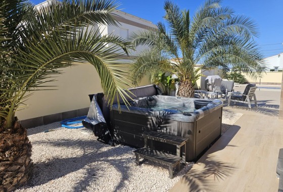 Herverkoop - Vrijstaande Villa -
Torrevieja - La Siesta - El Salado - Torreta