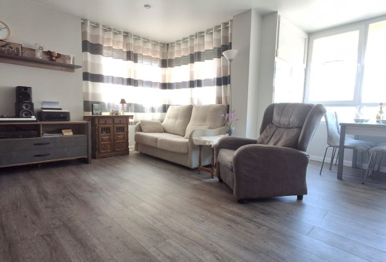 Resale - Apartment / Flat -
Torrevieja - Playa de El Cura