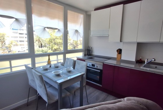 Resale - Apartment / Flat -
Torrevieja - Playa de El Cura