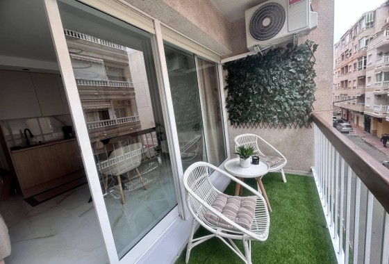 Resale - Apartment / Flat -
Torrevieja