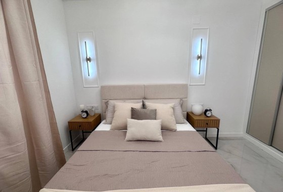 Resale - Apartment / Flat -
Torrevieja