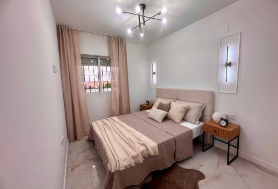 Resale - Apartment / Flat -
Torrevieja