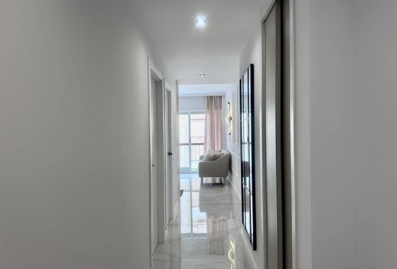 Resale - Apartment / Flat -
Torrevieja