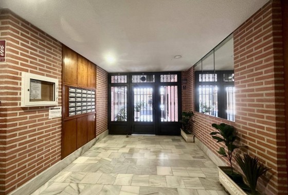 Resale - Apartment / Flat -
Torrevieja