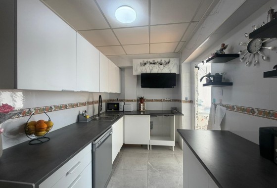 Revente - Appartement -
Almoradí