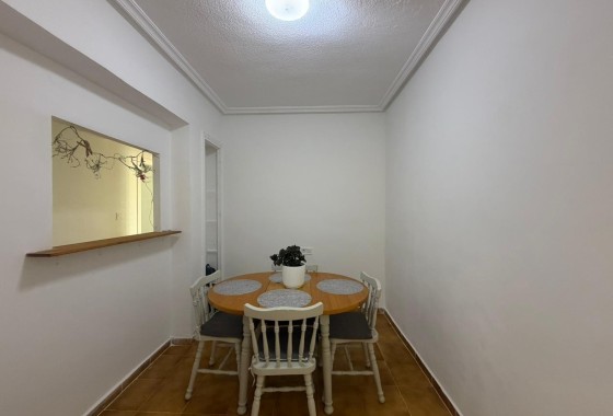 Revente - Appartement -
Almoradí