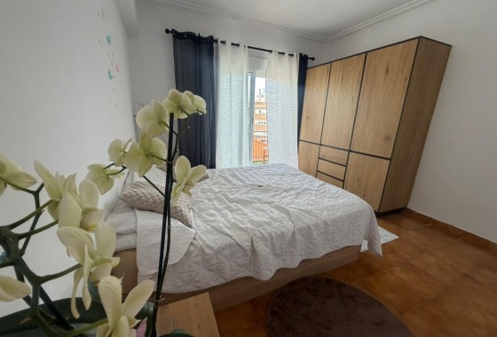Revente - Appartement -
Almoradí