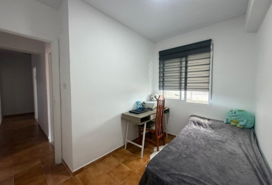 Revente - Appartement -
Almoradí
