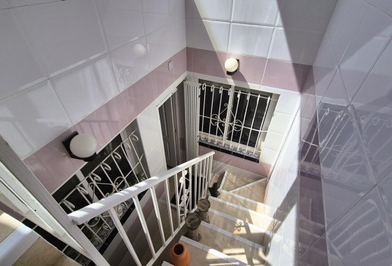 Herverkoop - Halfvrijstaande villa -
Villamartín