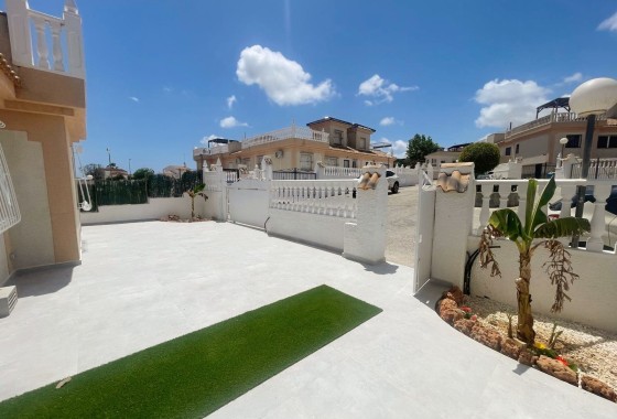 Herverkoop - Rijhuis -
Ciudad Quesada - Rojales - Upper Golf