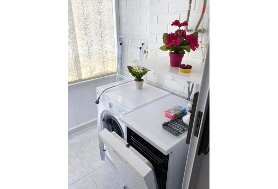 Herverkoop - Appartement / Flat -
Torrevieja - El molino