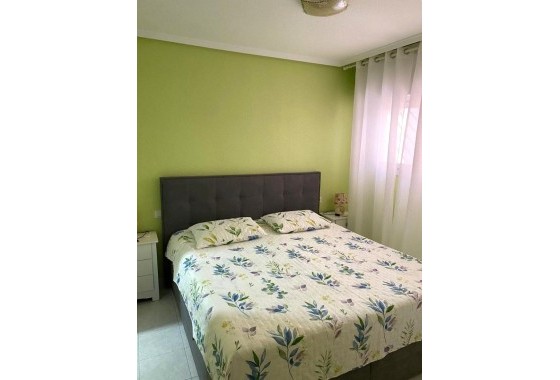 Herverkoop - Appartement / Flat -
Torrevieja - El molino