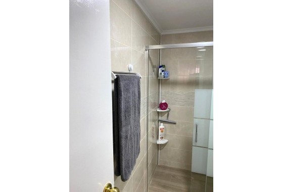 Herverkoop - Appartement / Flat -
Torrevieja - El molino