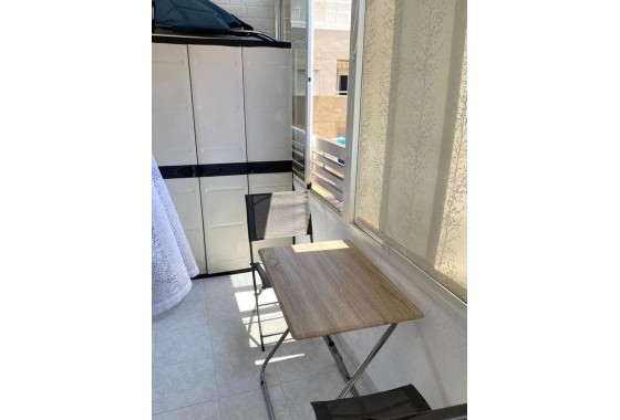 Herverkoop - Appartement / Flat -
Torrevieja - El molino