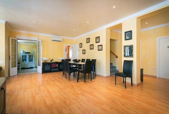 Venta - Chalet Independiente -
Orihuela Costa