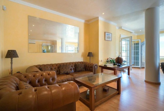 Venta - Chalet Independiente -
Orihuela Costa
