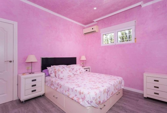 Venta - Chalet Independiente -
Orihuela Costa