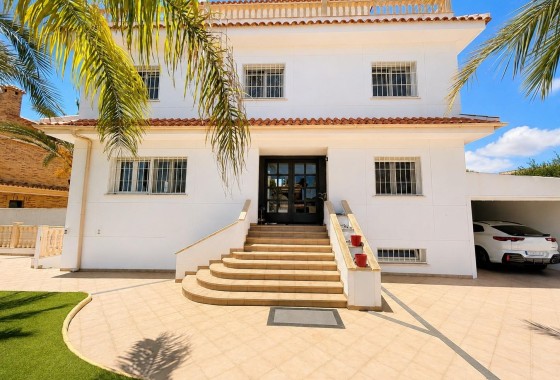 Sprzedaż - Willa wolnostojąca -
Dehesa de Campoamor - Campoamor