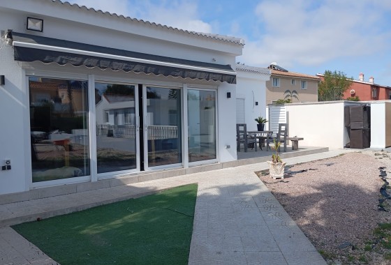 Revente - Villa individuelle -
Lomas de Cabo Roig