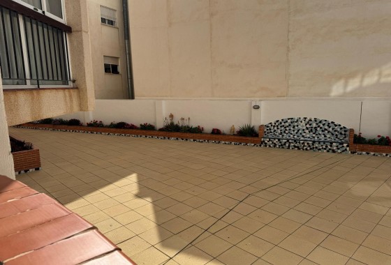 Herverkoop - Appartement / Flat -
Torrevieja