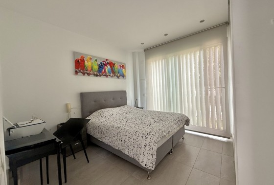 Resale - Detached Villa -
Dolores