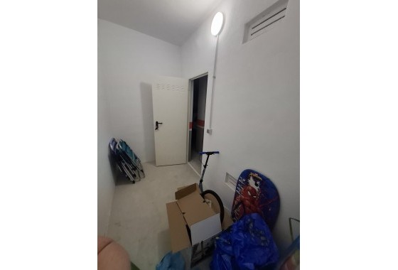 Sprzedaż - Apartament / Mieszkanie -
Los Dolses - Inland
