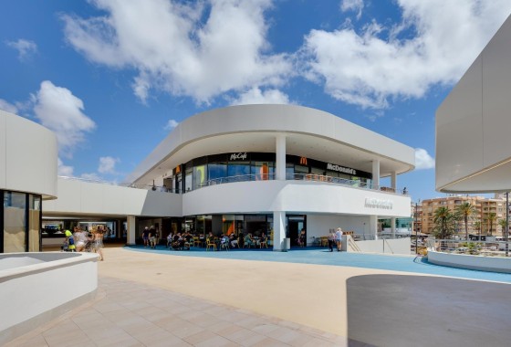 Sprzedaż - Apartament / Mieszkanie -
Torrevieja