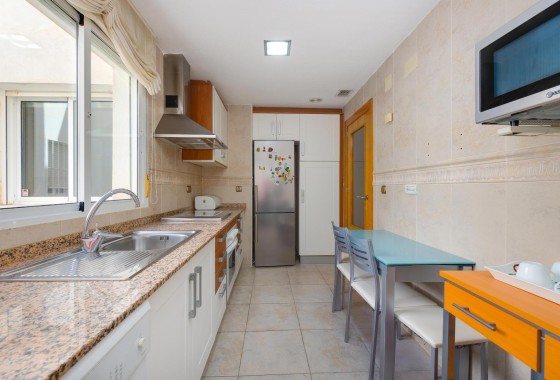 Sprzedaż - Apartament / Mieszkanie -
Torrevieja
