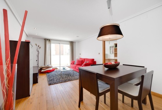 Sprzedaż - Apartament / Mieszkanie -
Torrevieja