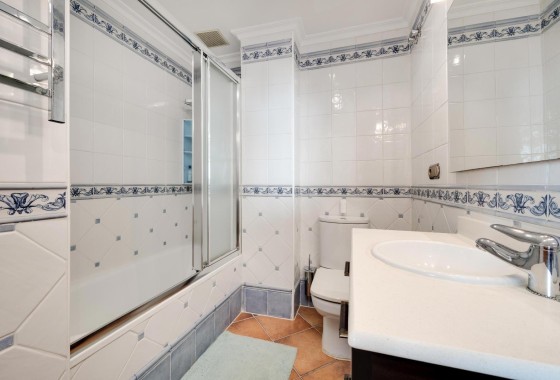Sprzedaż - Apartament / Mieszkanie -
Torrevieja