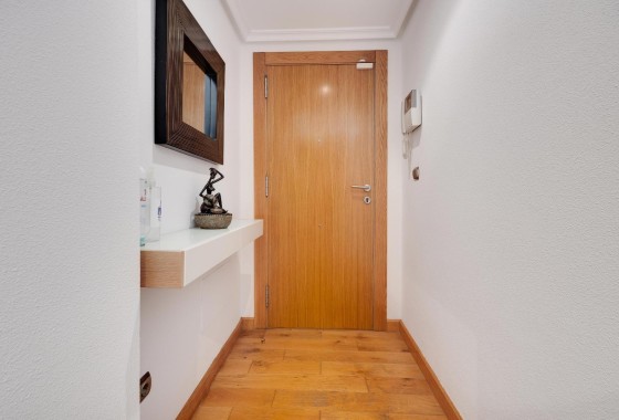 Sprzedaż - Apartament / Mieszkanie -
Torrevieja