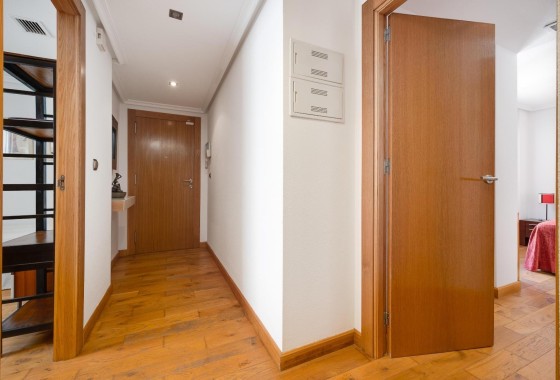 Sprzedaż - Apartament / Mieszkanie -
Torrevieja