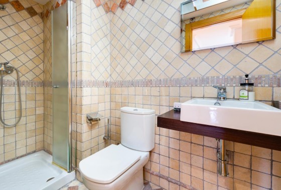 Sprzedaż - Apartament / Mieszkanie -
Torrevieja