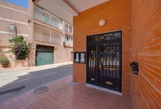 Herverkoop - Appartement / Flat -
Torrevieja - La Mata