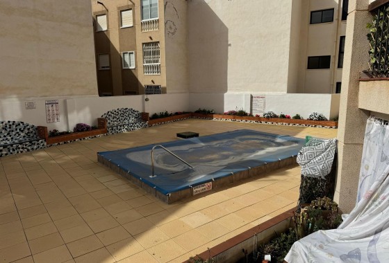 Herverkoop - Appartement / Flat -
Torrevieja - Playa de Los Locos-Curva del Palangre