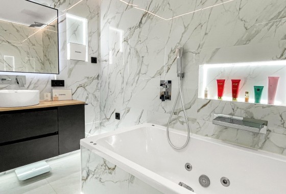 Wiederverkauf - Wohnung / Apartment -
Torrevieja