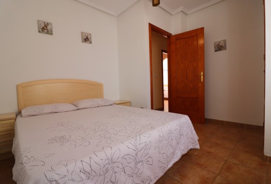 Venta - Chalet Independiente -
San Miguel de Salinas - Lake View Mansions