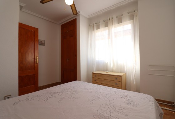 Venta - Chalet Independiente -
San Miguel de Salinas - Lake View Mansions