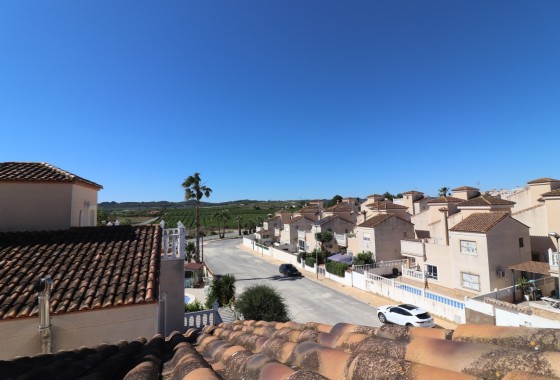 Venta - Chalet Independiente -
San Miguel de Salinas - Lake View Mansions
