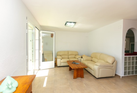 Venta - Chalet Independiente -
La Zenia