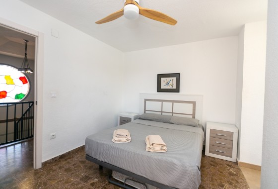 Venta - Chalet Independiente -
La Zenia