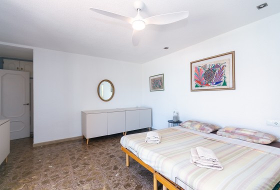 Venta - Chalet Independiente -
La Zenia