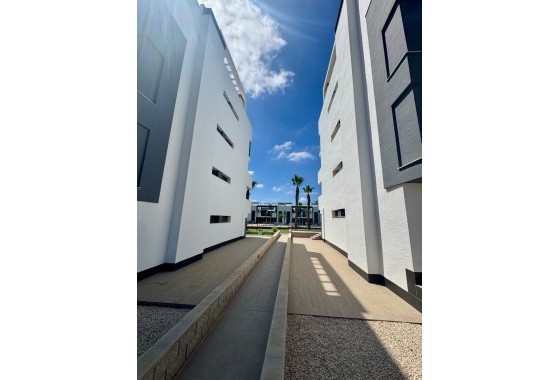 Herverkoop - Appartement / Flat -
Guardamar del Segura - El Raso