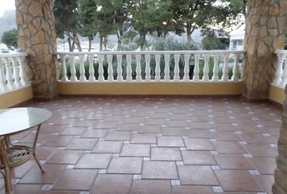 Venta - Chalet Independiente -
Orihuela - CAMPO