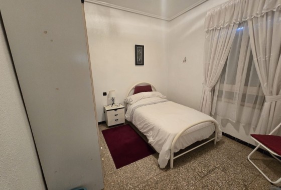 Resale - Apartment / Flat -
Sax - SAX