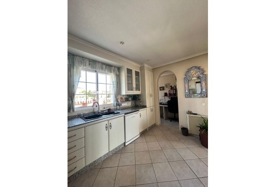Wiederverkauf - Freistehende Villa -
Torrevieja - Aguas Nuevas