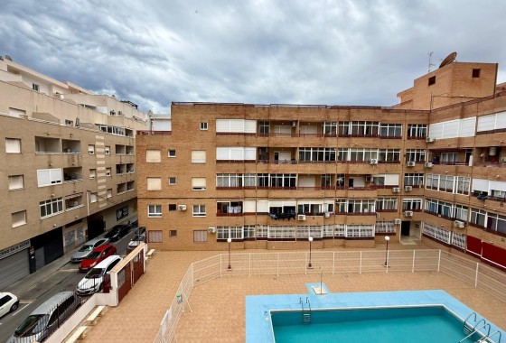 Venta - Apartamento / Piso -
Torrevieja