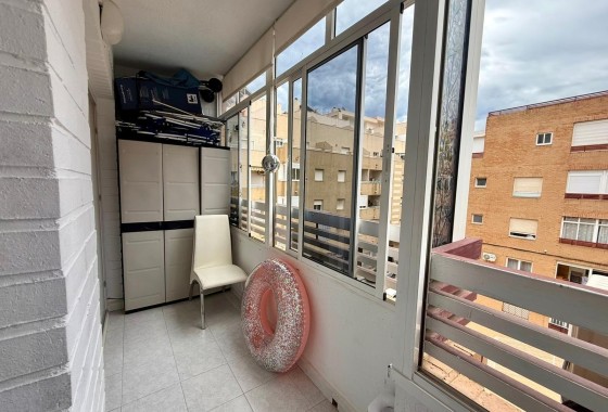 Venta - Apartamento / Piso -
Torrevieja