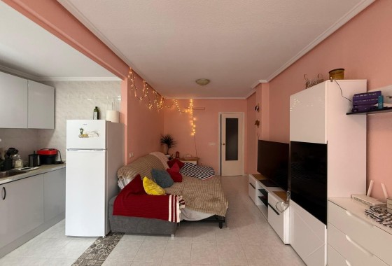 Venta - Apartamento / Piso -
Torrevieja