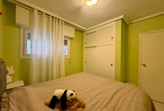 Venta - Apartamento / Piso -
Torrevieja